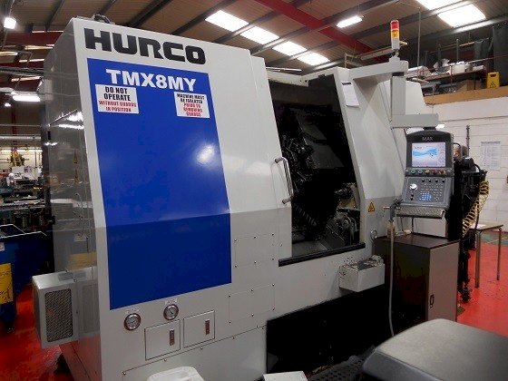 Vooraanzicht  van Hurco TMX 8MY  machine