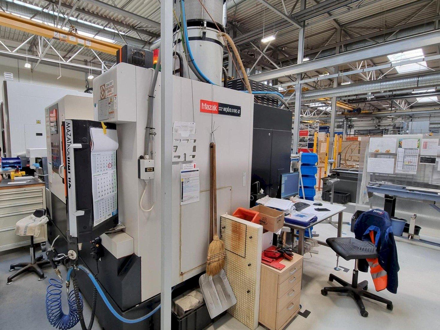 Vooraanzicht  van Mazak Nexus 510C - II  machine