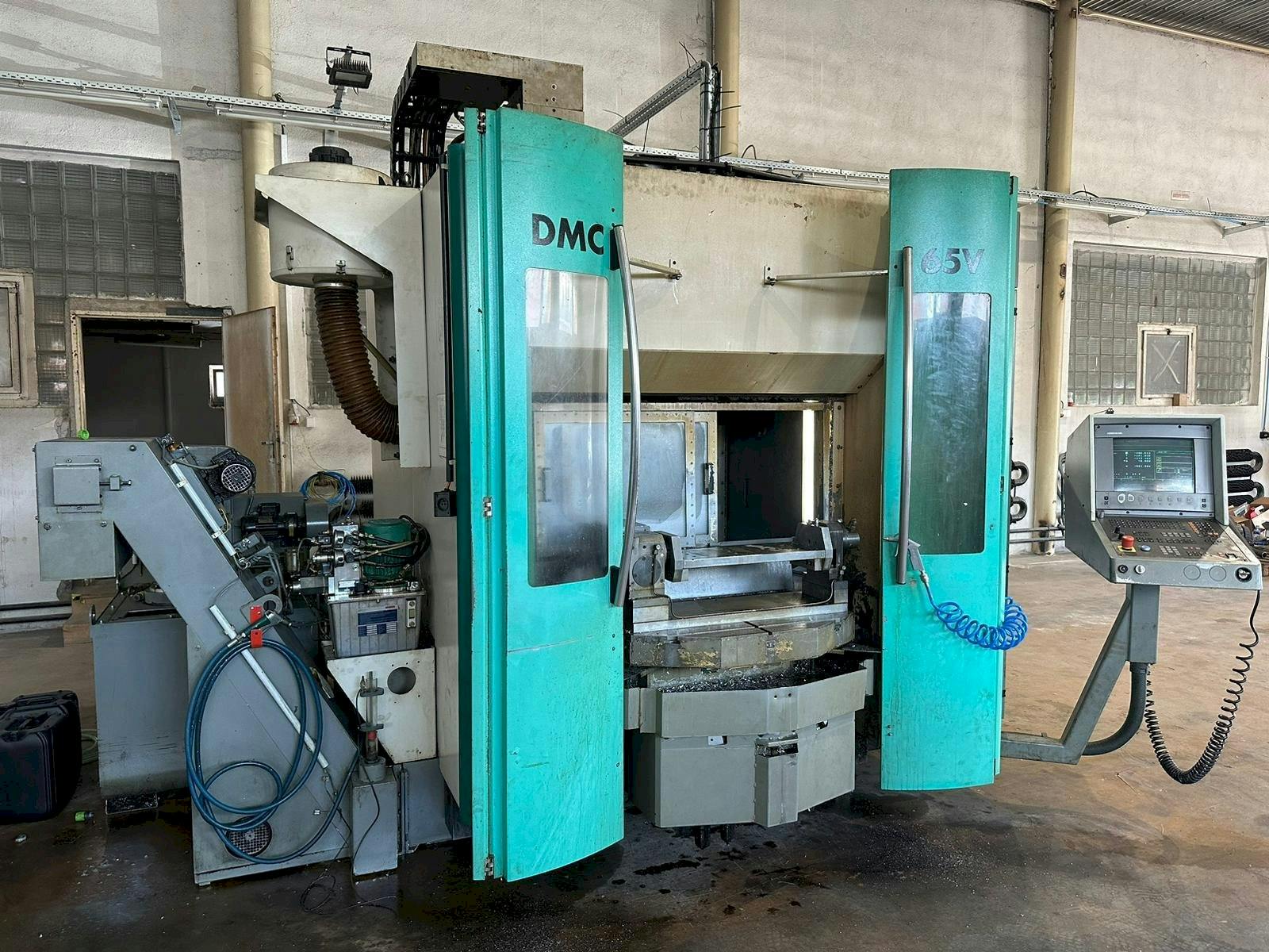 Vooraanzicht  van DECKEL MAHO DMC 65V  machine