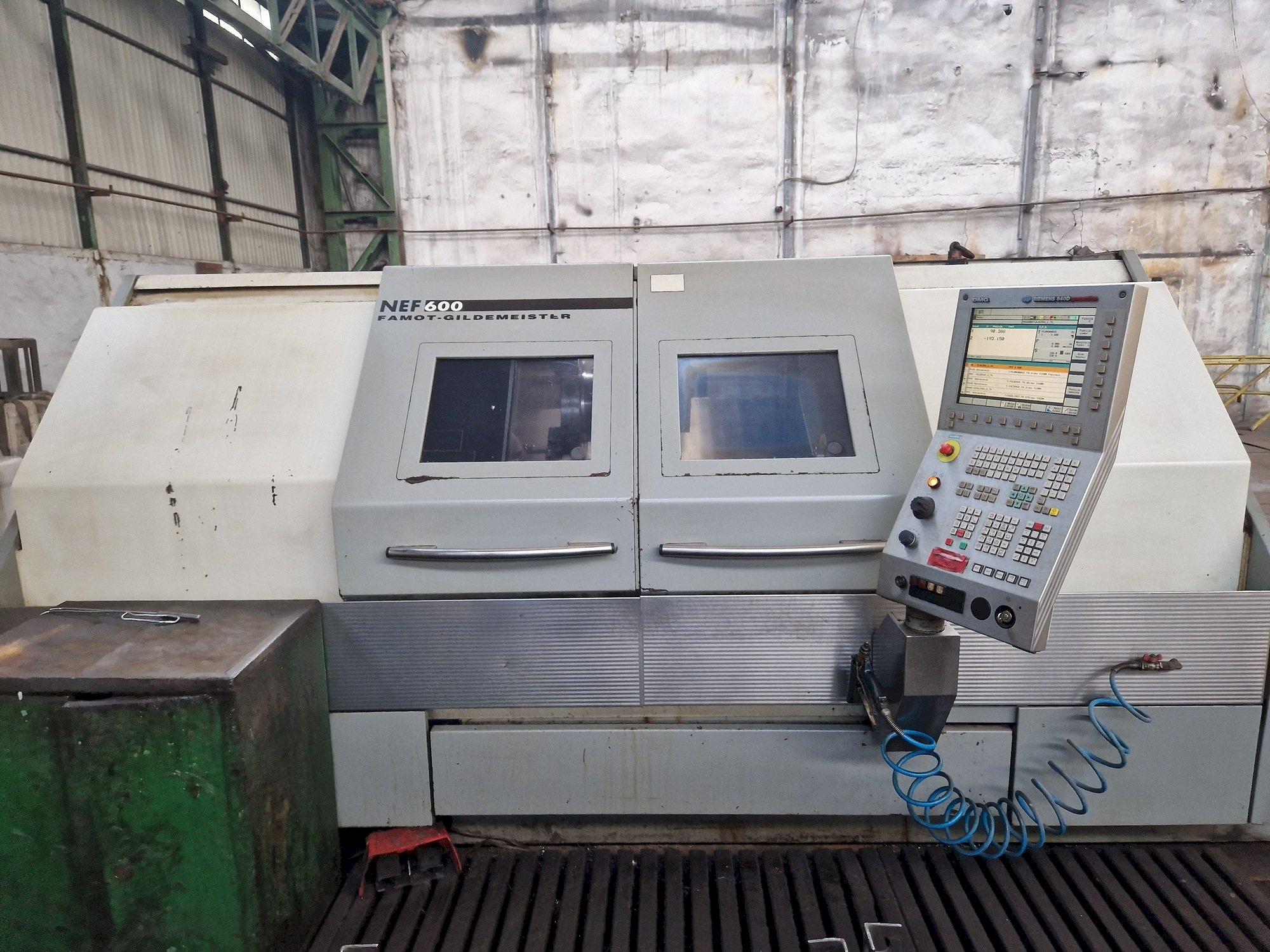 Vooraanzicht  van DMG GILDEMEISTER NEF 600  machine