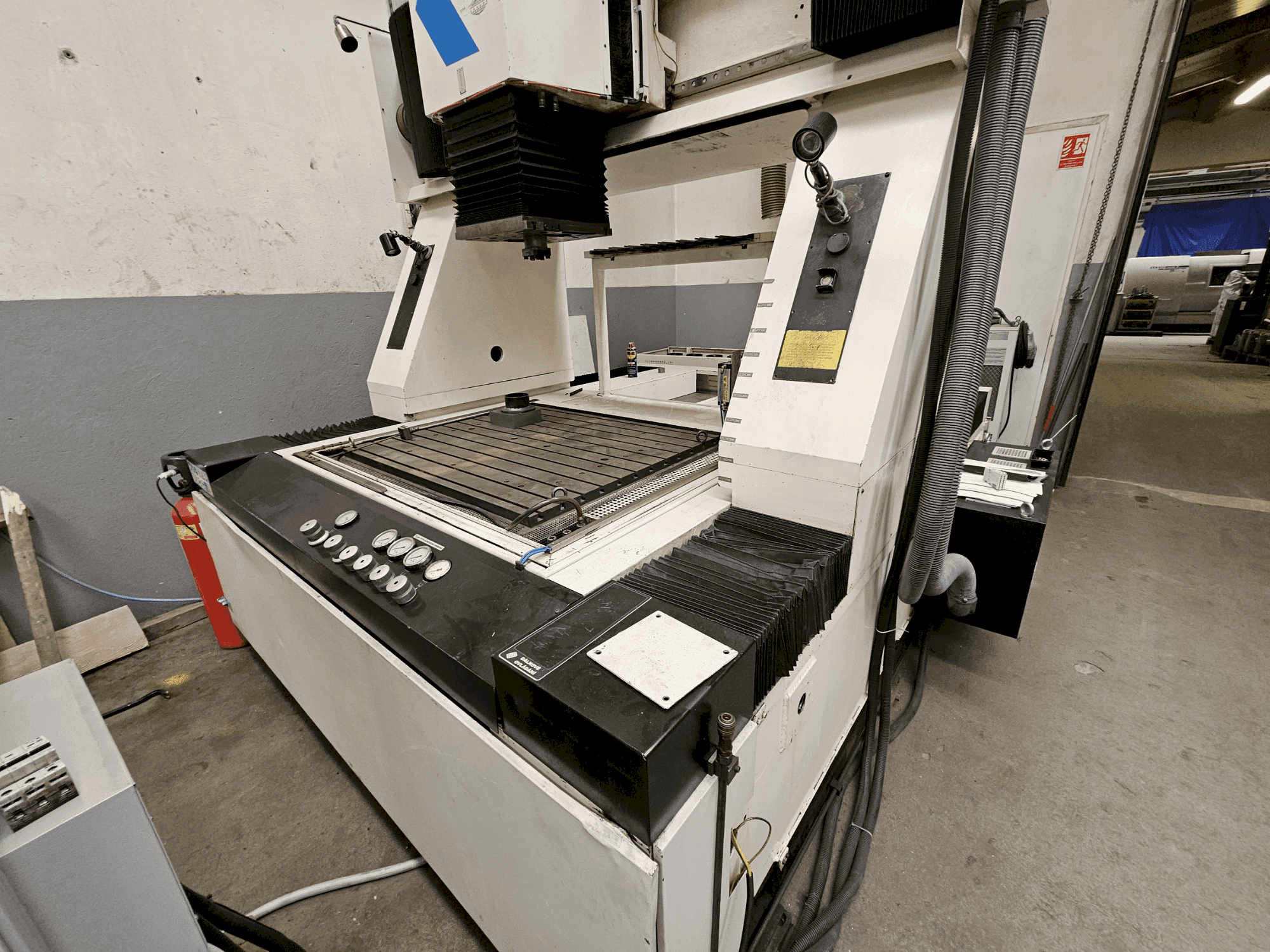 Vooraanzicht  van INGERSOLL IG1300 PENTA  machine