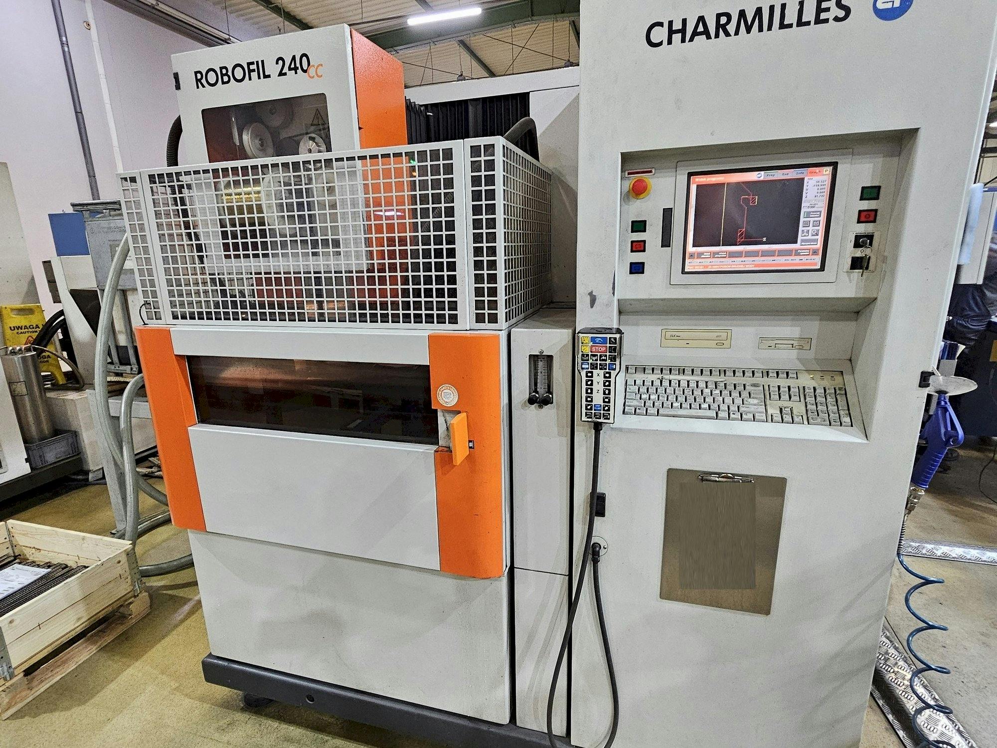 Vooraanzicht  van CHARMILLES ROBOFIL 240 CC  machine