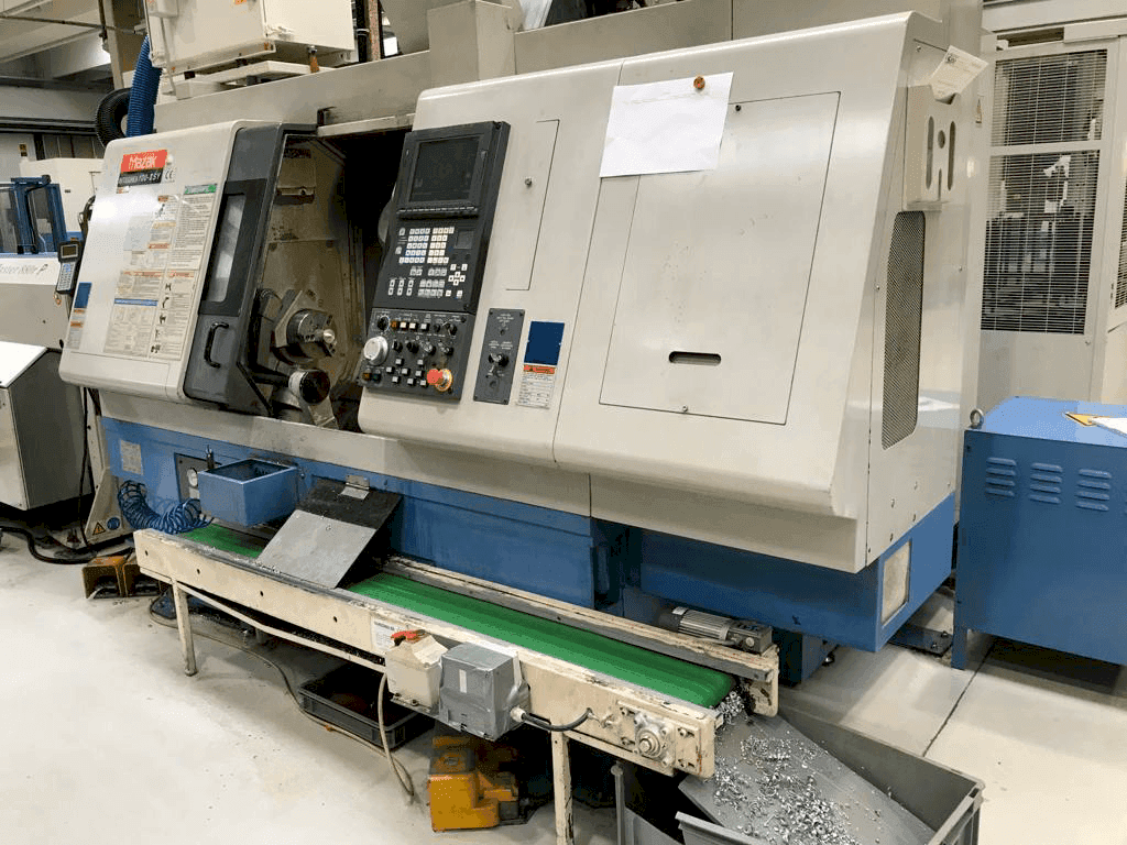 Vooraanzicht  van Mazak Integrex 100 II SY  machine