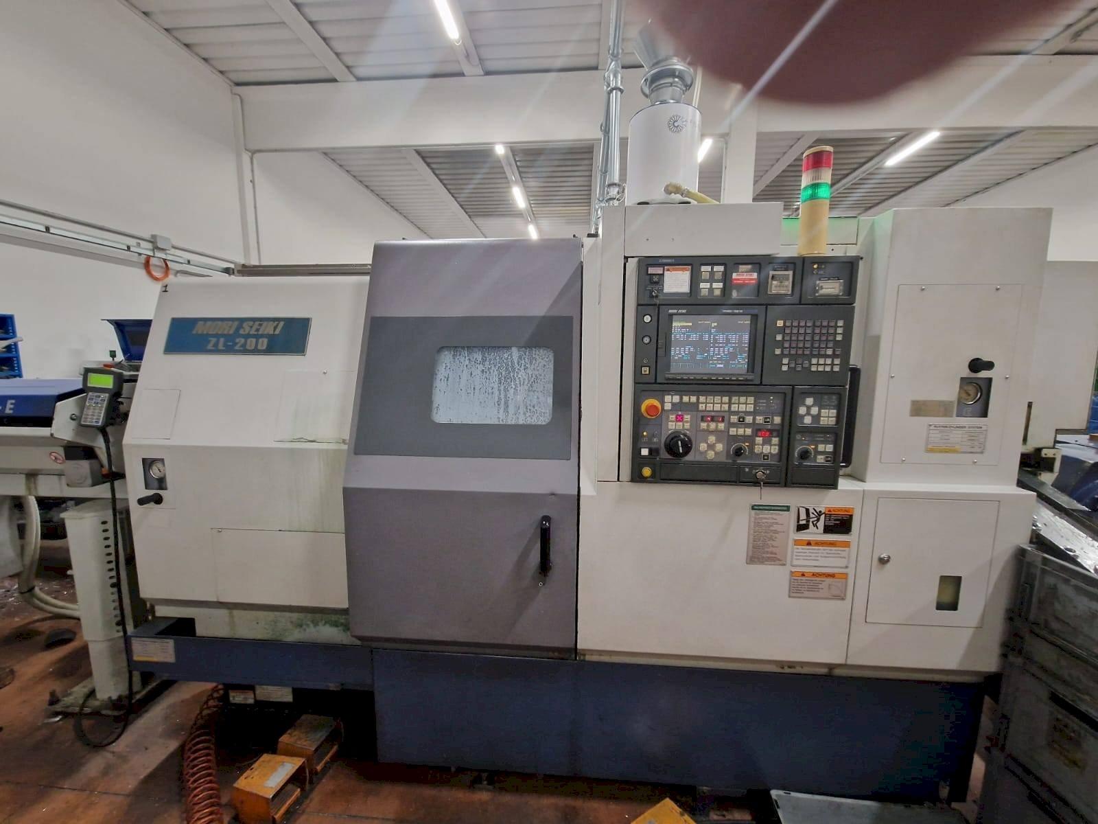 Vooraanzicht  van MORI SEIKI ZL-200SMC  machine