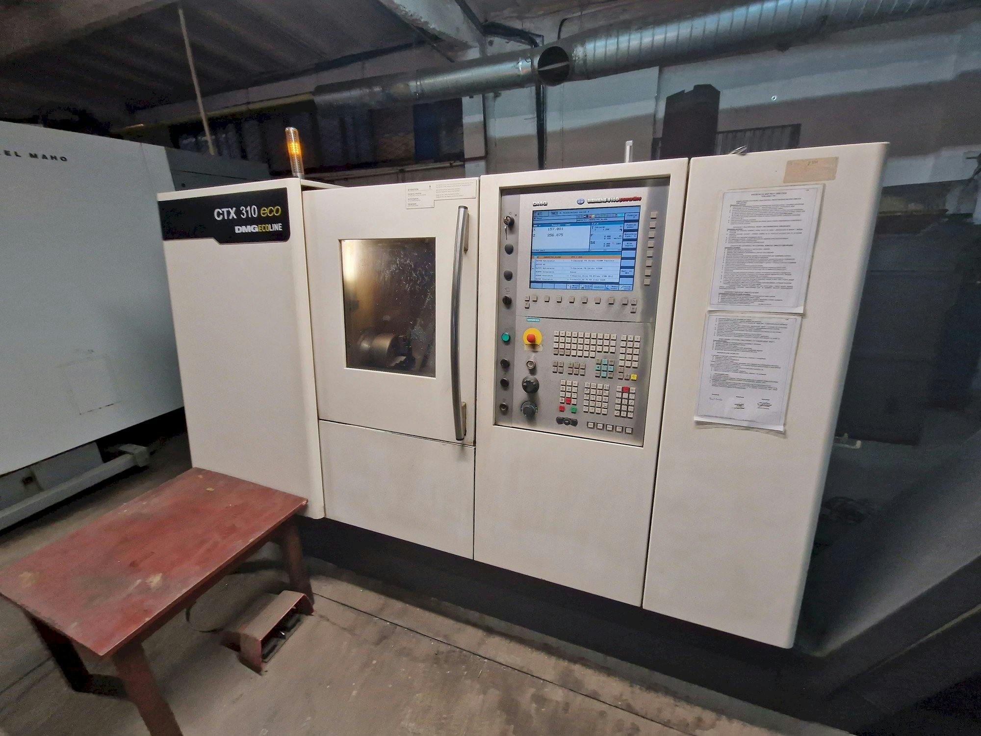 Vooraanzicht  van DMG CTX 310  machine