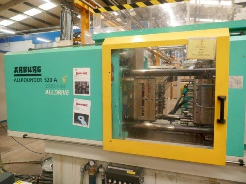 Vooraanzicht  van Arburg Allrounder 520 A 1500-400  machine