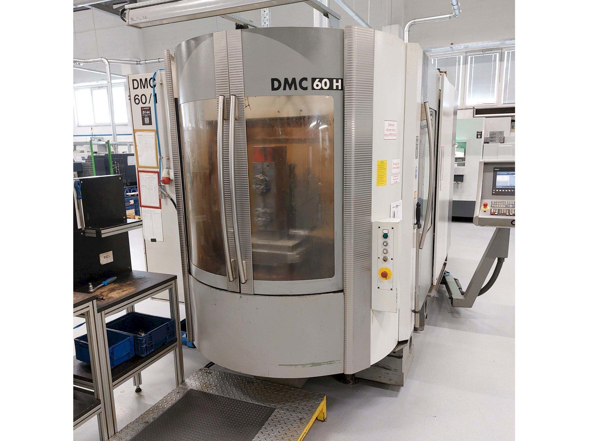 Vooraanzicht  van DECKEL MAHO DMC 60H  machine