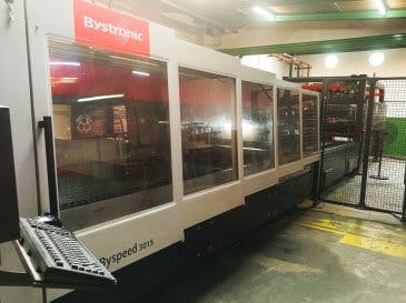 Zijaanzicht  van Bystronic Byspeed 3015 machine