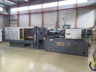 Vooraanzicht  van Battenfeld BA 5000 - 2800 HM  machine