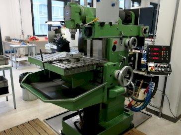 Recht aanzicht  van DECKEL FP4M machine