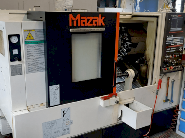 Vooraanzicht  van Mazak QUICK TURN SMART 200 ML  machine