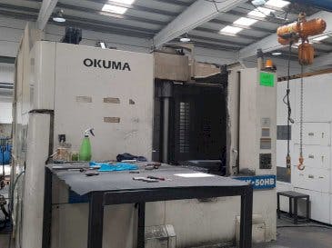 Vooraanzicht  van Okuma MX-50HB  machine