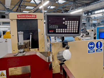 Vooraanzicht  van Kent KGS 1224 AHD  machine