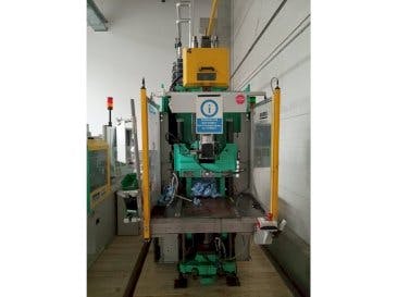 Vooraanzicht  van Arburg Allrounder 275V 250-70  machine