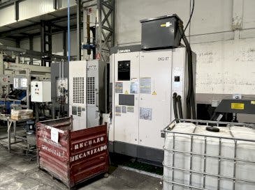 Vooraanzicht  van Okuma MA-400HA  machine