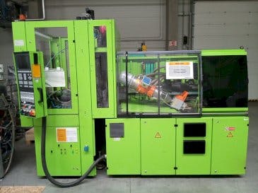 Vooraanzicht  van Engel Insert 200H-50  machine