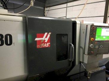 Vooraanzicht  van HAAS ST-30  machine