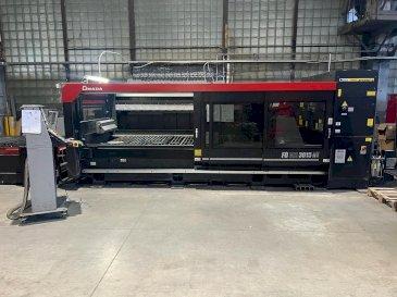 Vooraanzicht  van AMADA F0 MII 3015 NT  machine