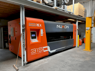 Vooraanzicht  van NUKON REX PP 315 4kW  machine