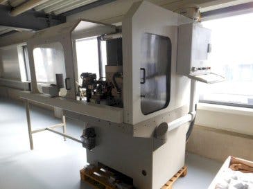 Vooraanzicht  van STARTECH SP7  machine