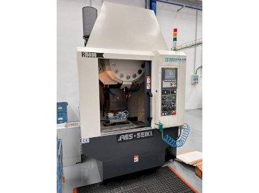 Vooraanzicht  van ARES-SEIKI R5030  machine