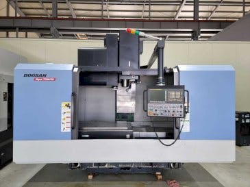 Vooraanzicht  van Doosan Mynx 7500/50  machine