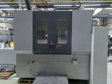 Vooraanzicht  van MORI SEIKI MH-633 machine