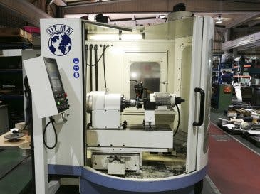 Vooraanzicht  van UT.MA P20 CNC machine